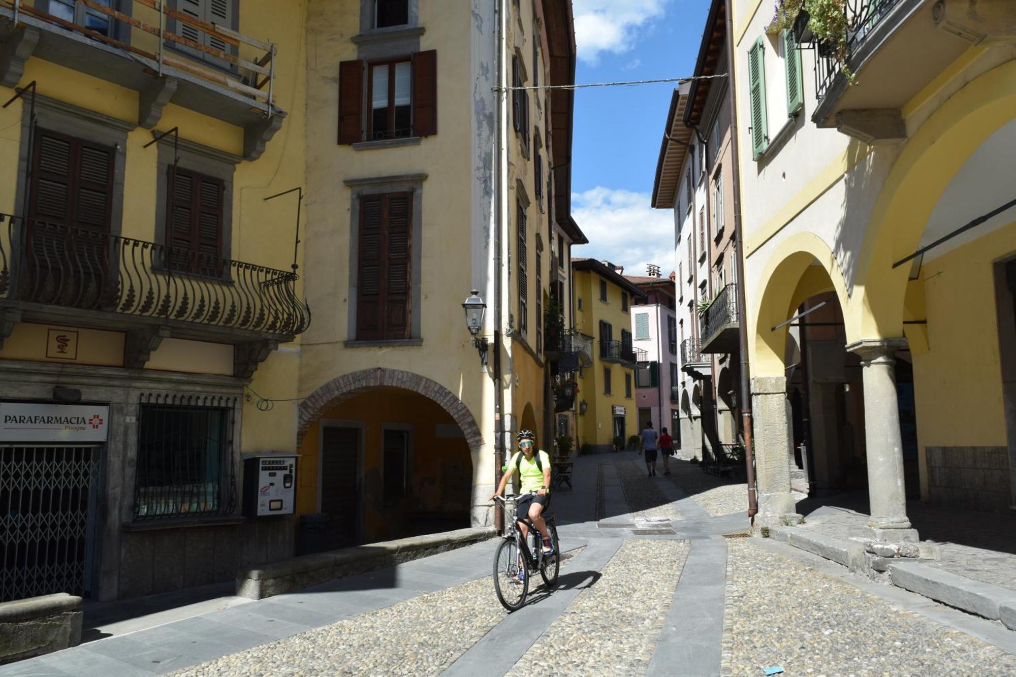 Aros Mountain Lake Iseo Hospitaliy Pisogne Esterno foto
